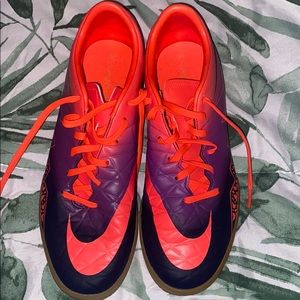 Nike Indoor Girls Soccer Cleat